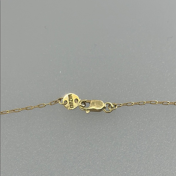 MIXUKI 14k Yellow Gold Cross Necklace - Picture 7 of 8